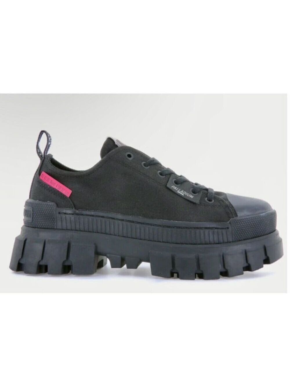 Palladium Women's Black Canvas Sneakers Size 8.5 Casual Athletic Shoes NIB